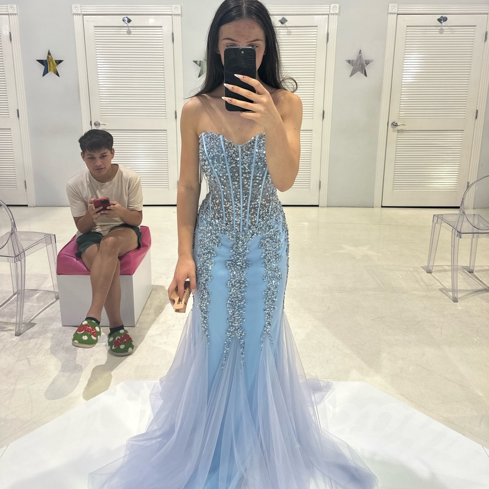 JOVANI 5908 Light Blue prom dress elegant evening dress
Perfect condition